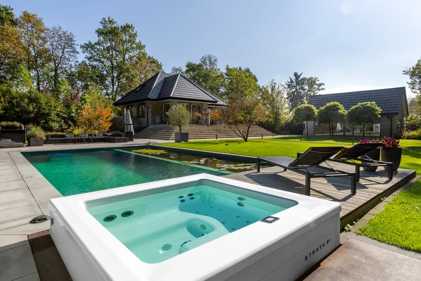 Blick auf den Pool