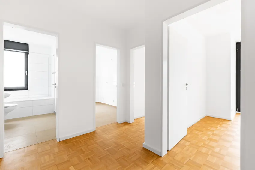 Willkommen! Blick vom Eingangsbereich zu allen Wohnräumen