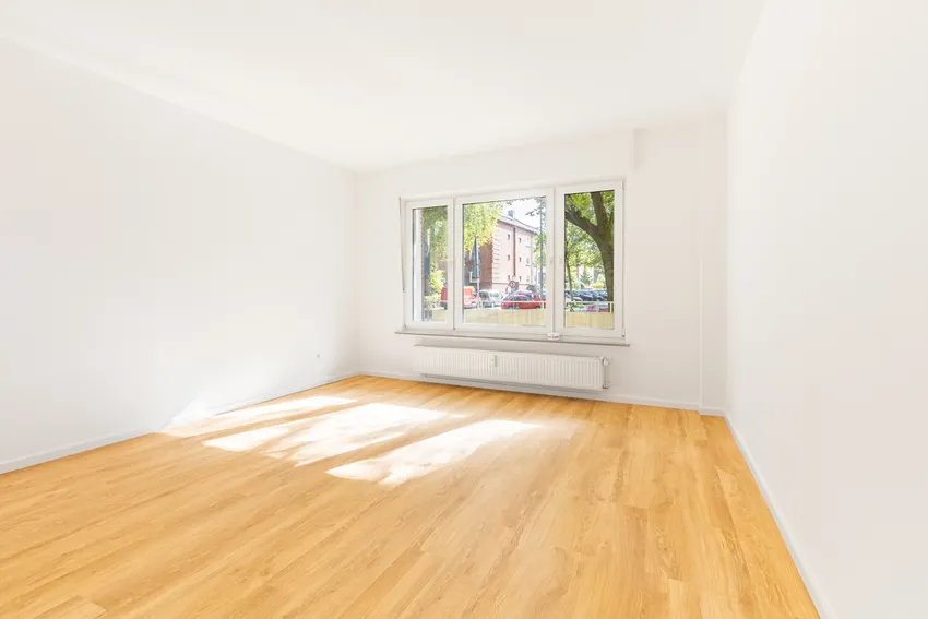 Das ebenfalls großzügige Schlaf- Arbeits- oder Gästezimmer