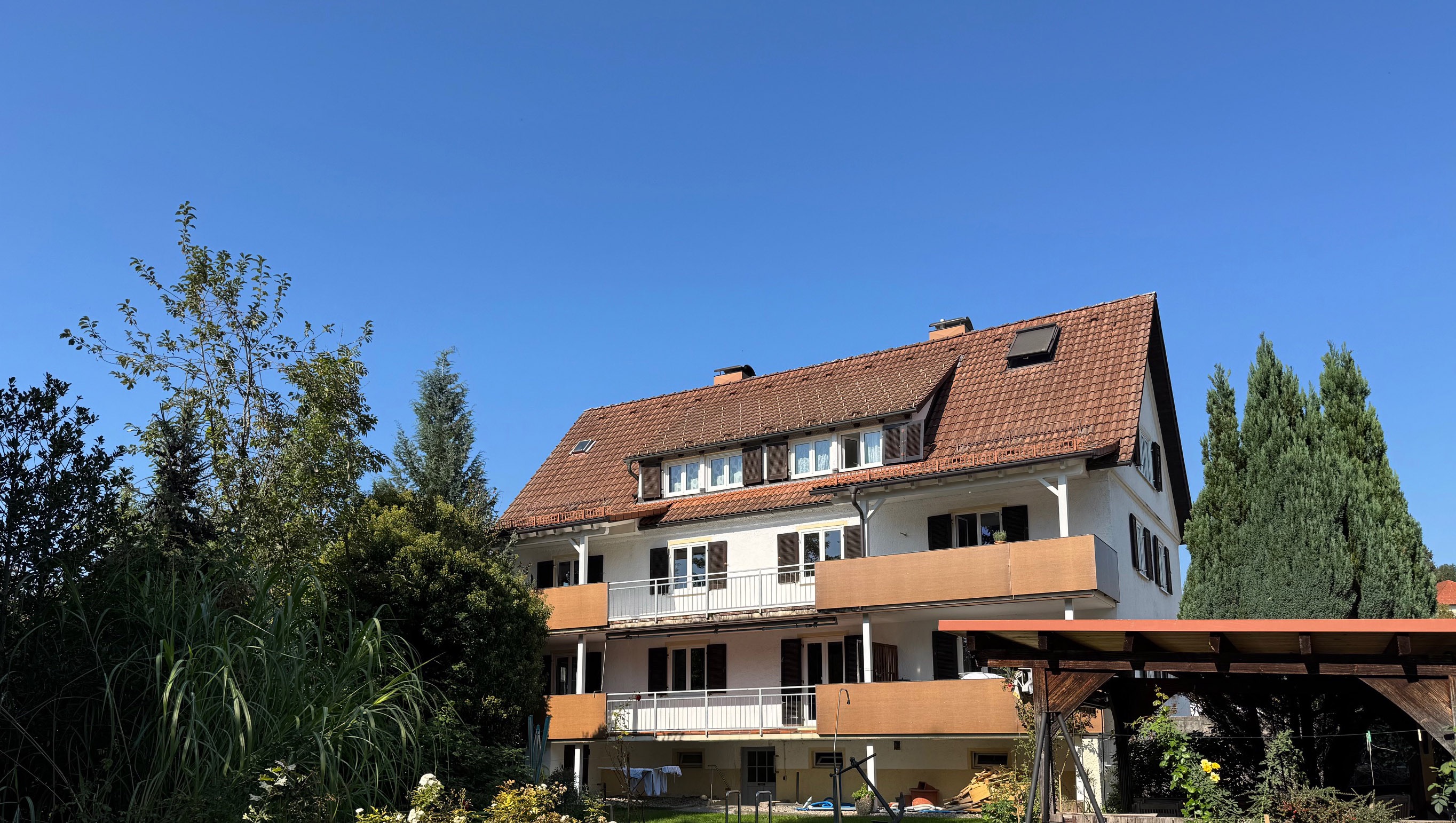 4 Wohnungen in einem Haus als Paket zu verkaufen