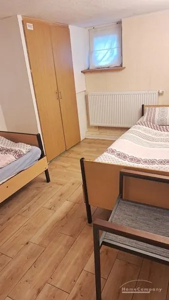 Isernhagen,  Modernisierte möblierte 3 Zimmer Firmenwohnung, großer Parkplatz, Grill und Gartennutzung für bis zu 6 Personen