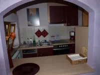 Blick in die Küche vom Essbereich