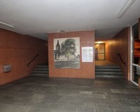 Eingang-Treppenhaus (3)