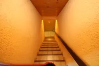 KG_Treppe aus Küche