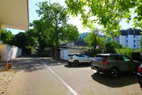 Garagen und Stellplätze