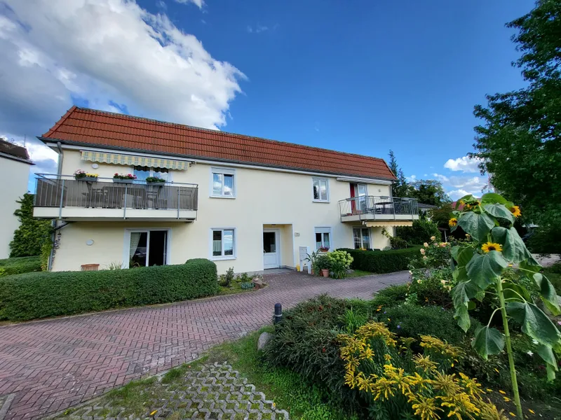 Charmante, bezugsfreie 3 Zimmer Wohnung nähe Schloss Sanssouci