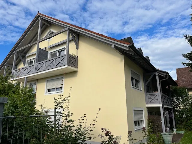 vermietete 3 Zimmer-DG-Wohnung zzgl.TG-Stellplatz, in Top Lage!