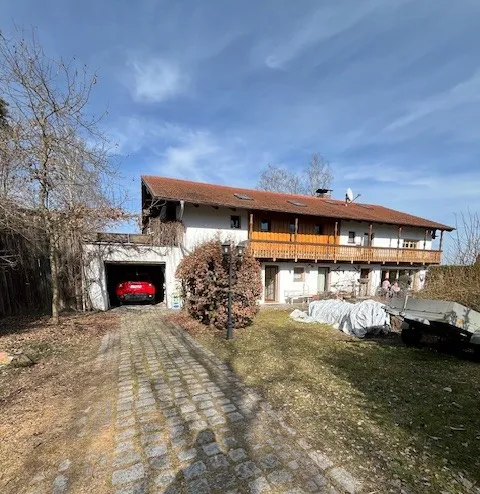 Charmantes Stadthaus mit Werkstatt und Stellplätzen – Wohnen & Arbeiten unter einem Dach!
