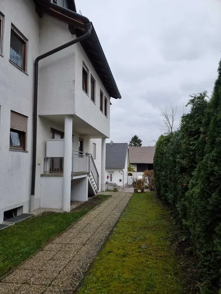 **2-Zimmer-Wohnung zzgl. TG-Duplex-Stellplatz! Ideal zur Eigennutzung oder als Kapitalanlage! **