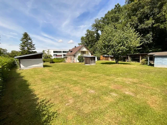 Großes Grundstück mit Abrisshaus – vielseitiges Entwicklungspotenzial in Landau an der Isar