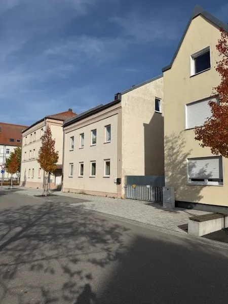🏡 Zweifamilienhaus mit Sanierungspotenzial in zentraler Lage von Plattling