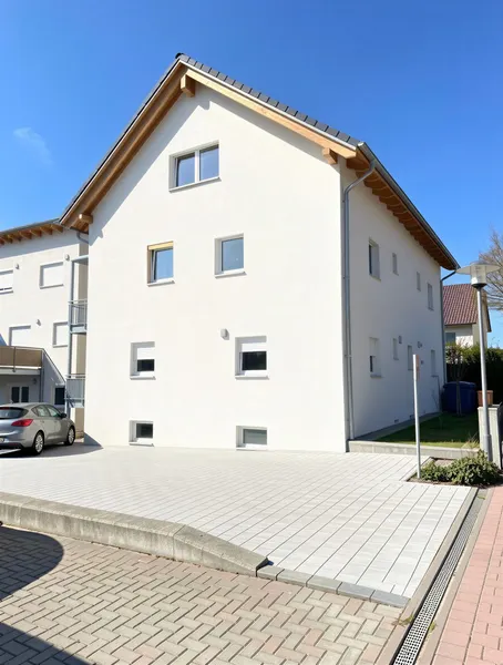 Eigennutzer oder Kapitalanlage: Hochwertige 4-Zimmer-Wohnung in moderner Holzbauweise mit Balkon!