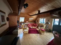 Dachgeschosswohnung - Wohnzimmer Ansicht 1