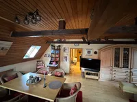 Dachgeschosswohnung - Wohnzimmer Ansicht 2