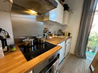 Küche Ansicht 1 - mit Treppe zum Garten