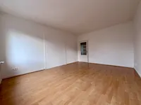 Zimmer I Straßenseite Ansicht II