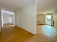 Flur mit Empfangsbereich