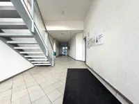 Eingangsbereich mit Aufzug, Ansicht II