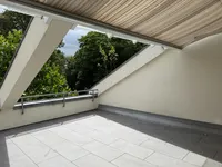 Dachterrasse mit elektrischer Markise