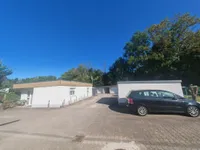 Bungalow und Stellplätze