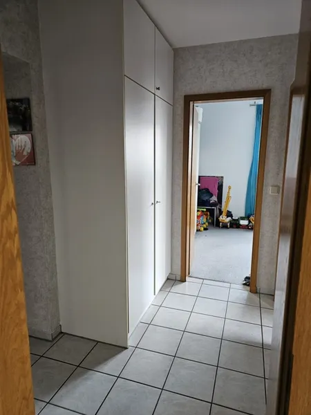 Flur mit Einbauschrank