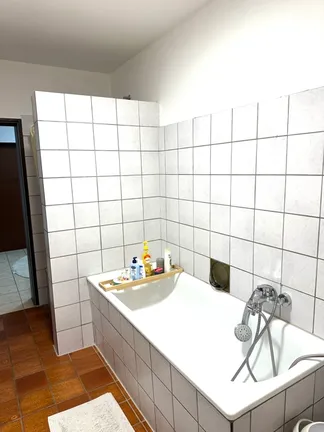 Badezimmer Ansicht 2