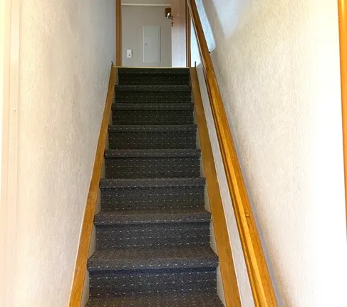 Treppe zur Wohnung