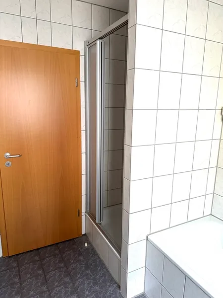 Badezimmer Ansicht 2