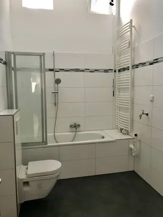 Wohnung EG links Haus 14 Badezimmer