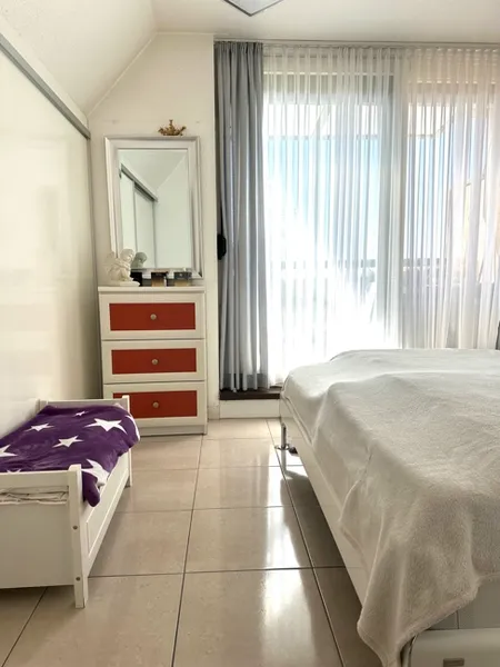 Schlafzimmer Ansicht 2