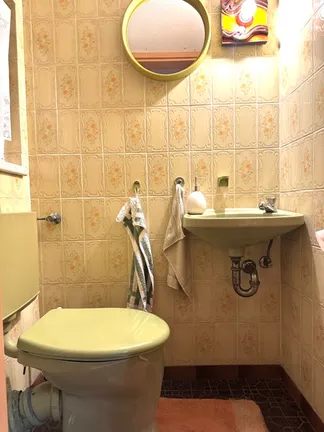WC "halbe Etage"