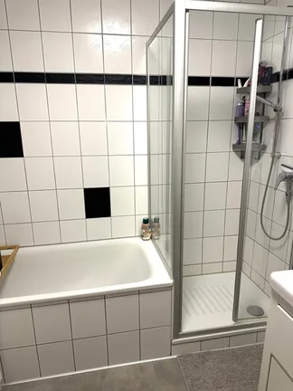 Badezimmer Ansicht 2