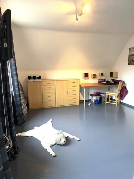 Kinderzimmer/Büro Ansicht 2