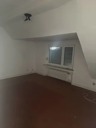 Raum 2 DG (Rollogurt gerissen)