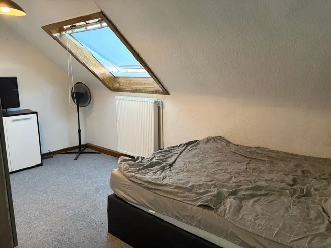  Wohnung im DG/ Teilansicht Schlafraum