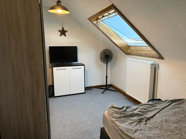  Wohnung im DG/Teilansicht Schlafraum
