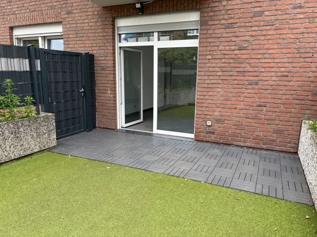 Teilansicht Garten/Terrassenfl.