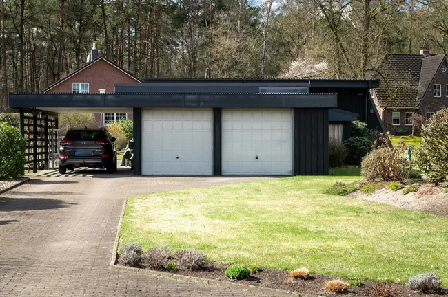 Carport und Garagen