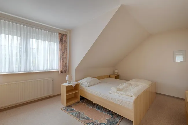 OG Schlafzimmer 2