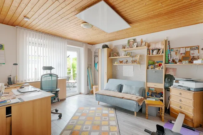 Büro oder Kinderzimmer