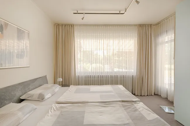 Schlafzimmer Ansicht 2