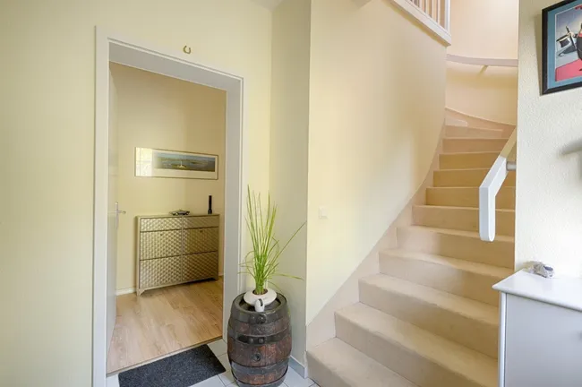 Treppe in den Wohnbereich