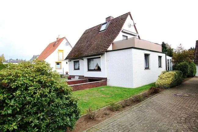 Straßenansicht b