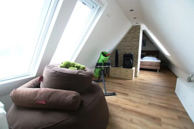 Zimmer 7a