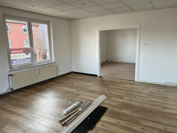 003 Büro 1