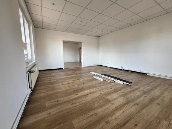 004 Büro 1