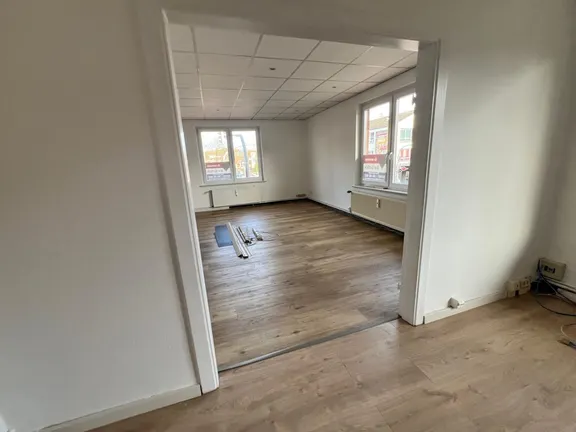 007 Büro 2