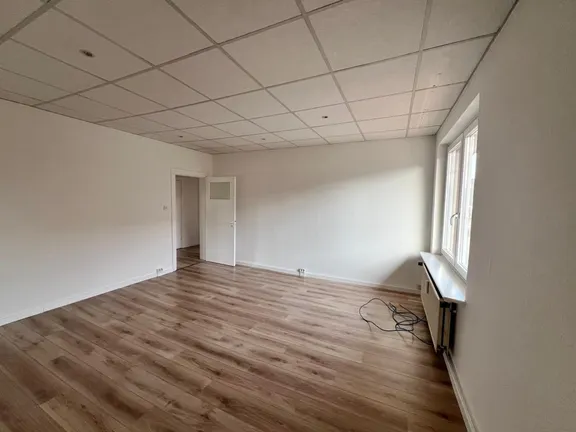 008 Büro 3