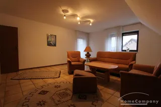 Gemütlich eingerichtete 2-Zimmer-Dachgeschosswohnung in Hürth bei Köln!