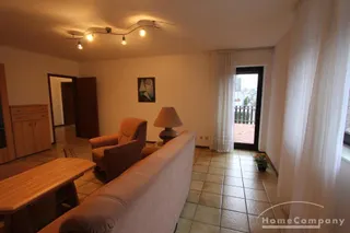 Gemütlich eingerichtete 2-Zimmer-Dachgeschosswohnung in Hürth bei Köln!